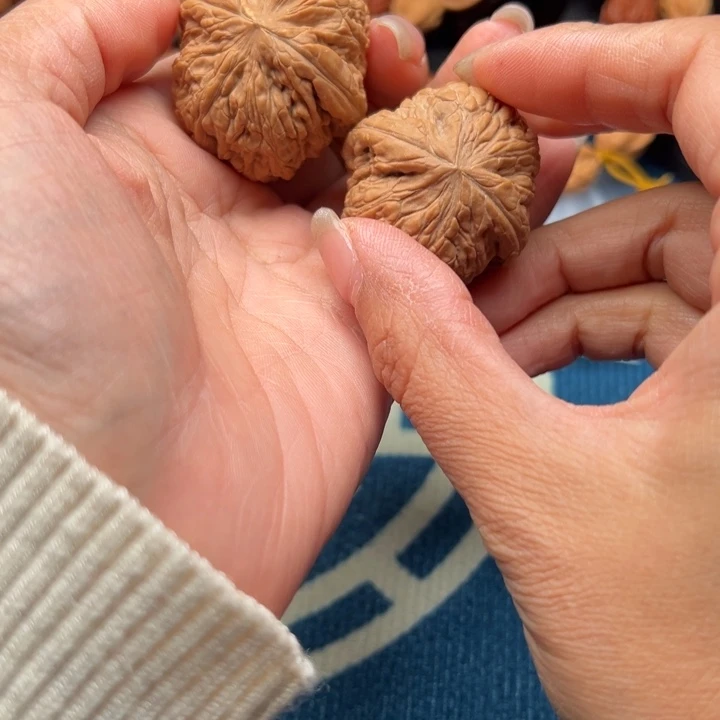 桃核吊坠文玩核桃玉尊
