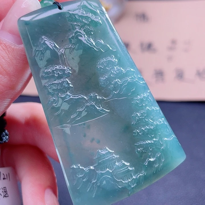 翡翠吊坠(不含链)未镶嵌