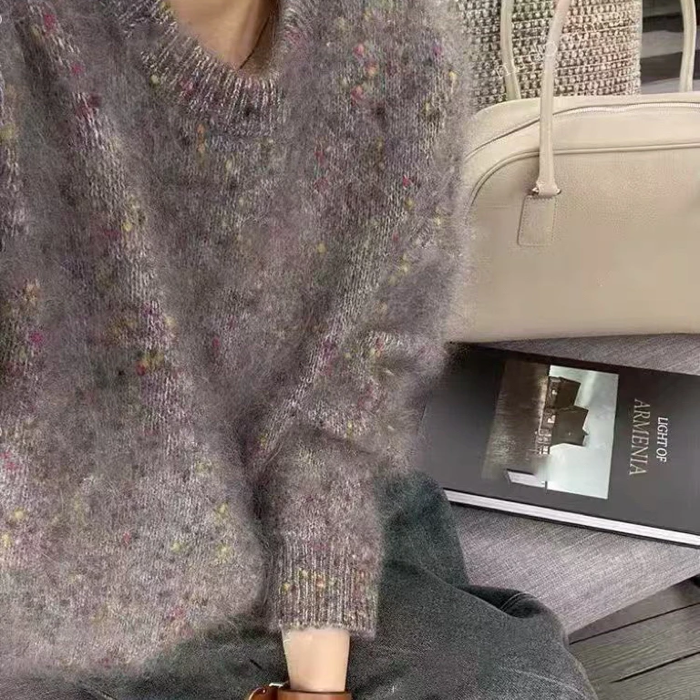 超幼马海毛 彩点花纱圆领毛衣