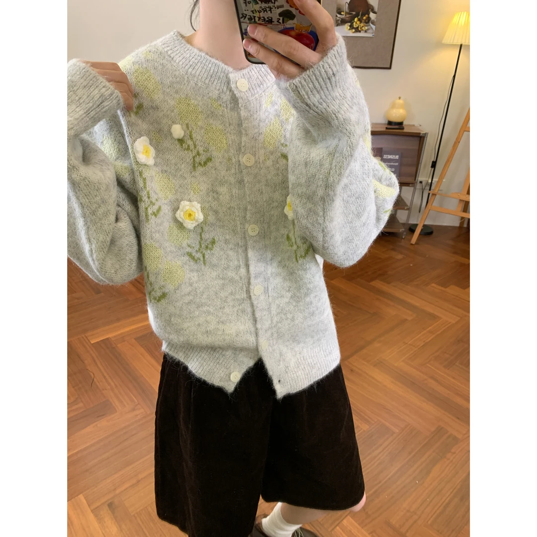 韩系小香立体手工花朵针织开衫女秋冬新款温柔宽松百搭毛衣外套潮