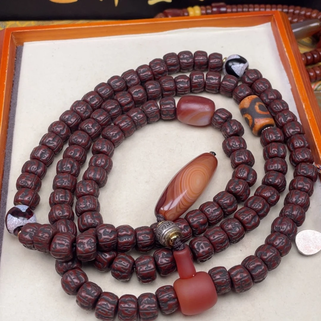 吊坠金刚菩提提****播金刚