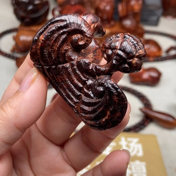 黄花梨/降香黄檀把件