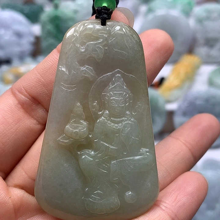 翡翠未镶嵌颈饰观音福利