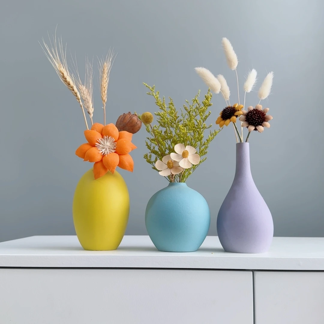 瓷片陶瓷小花瓶含花总高约20-30cm