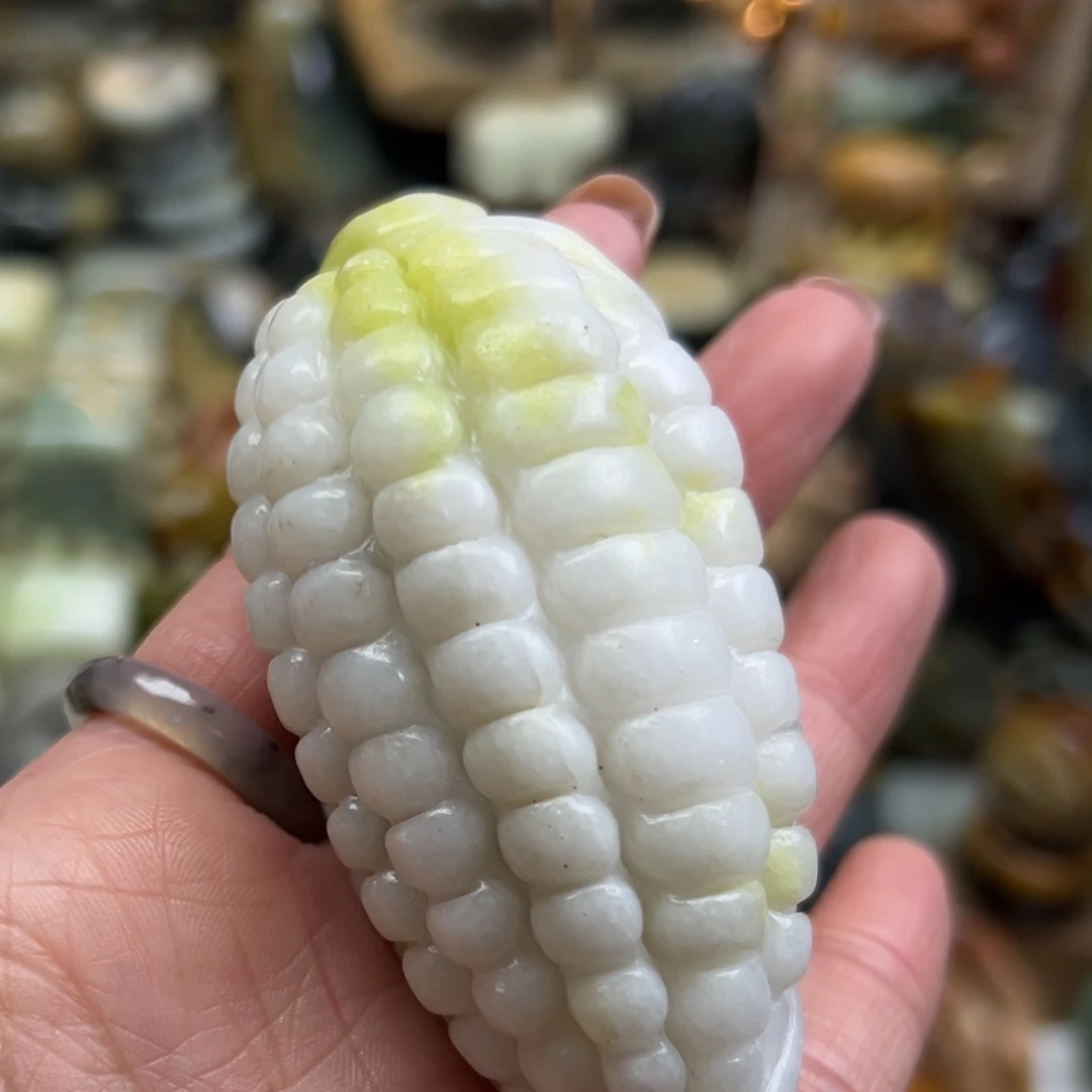 岫玉未镶嵌颈饰岫玉玉米手玩有瑕