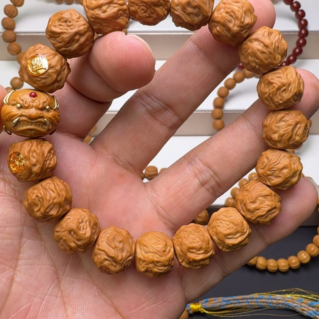 文玩核桃吊坠龙蛇之变 恶僧版