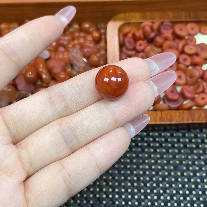 南红玛瑙未镶嵌颈饰火焰纹单珠