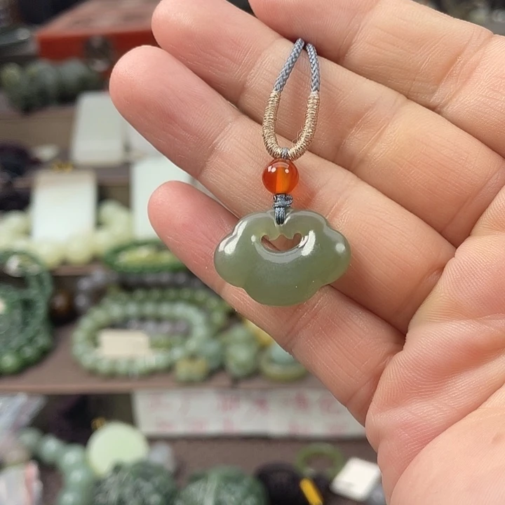 和田玉未镶嵌吊坠(不含链)