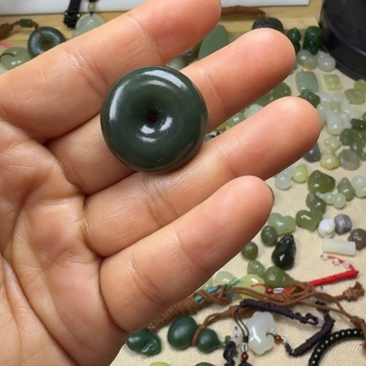 和田玉（糖玉）未镶嵌车挂