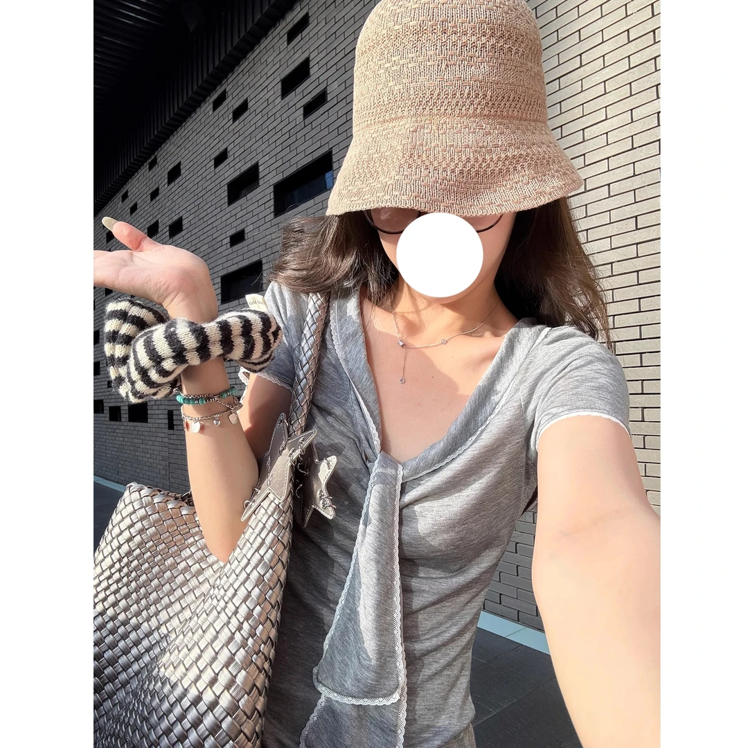 椰子奶冻 灰色海军领上衣韩系设计感气质蕾丝假两件修身短袖T恤女