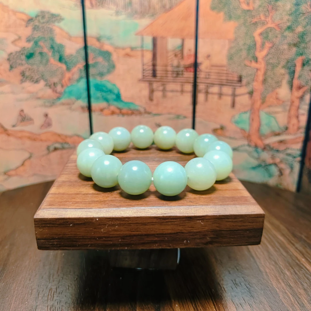 D和田玉圆珠手串（卡16）2192