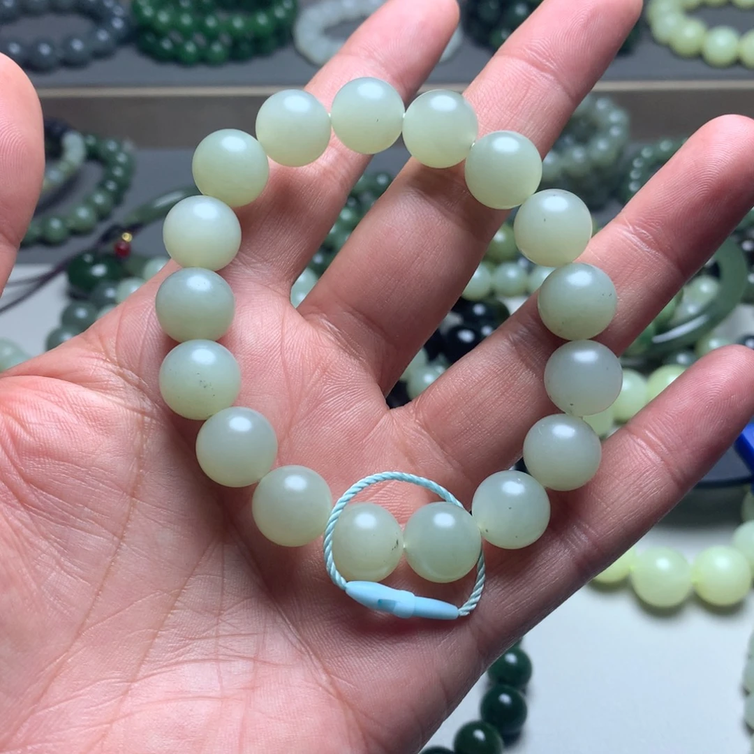 和田玉未镶嵌手链