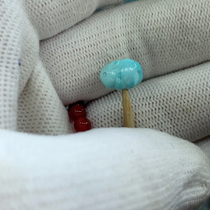 未镶嵌配饰南红玛瑙