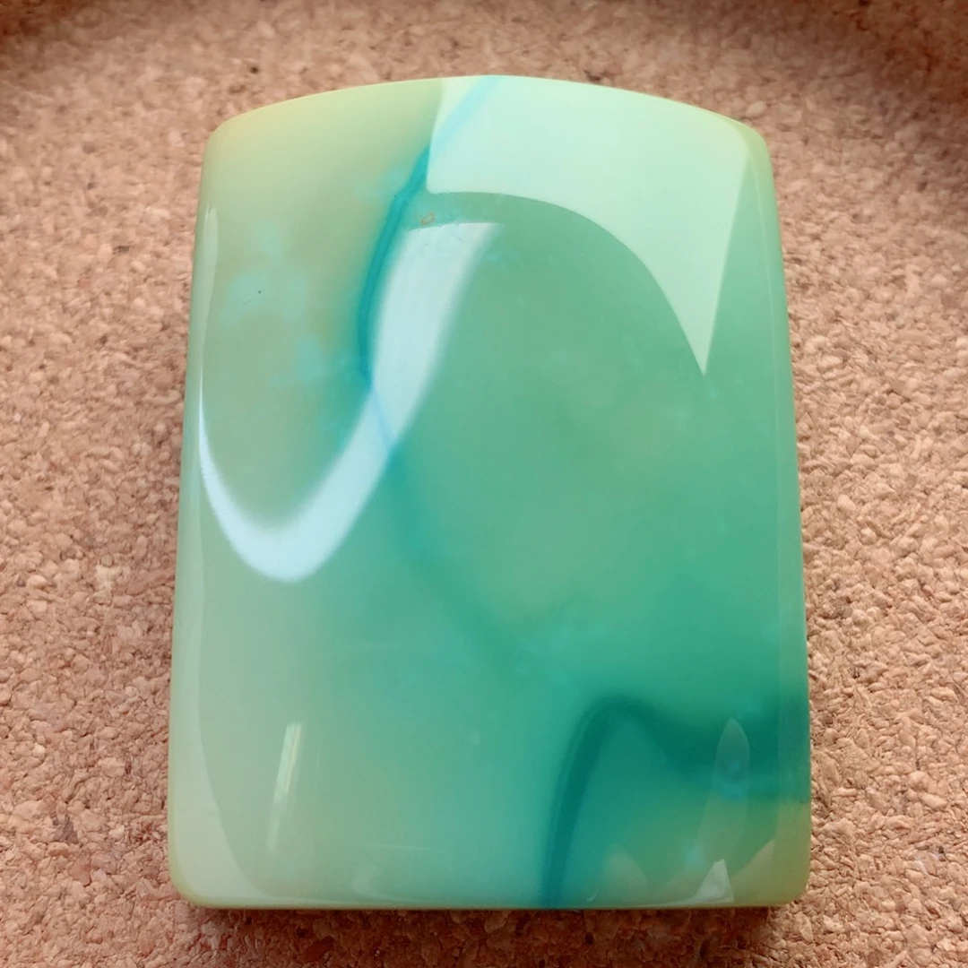 绿松石颈饰未镶嵌