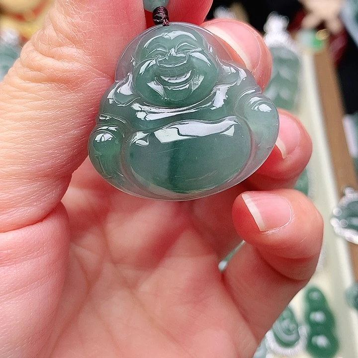 颈饰未镶嵌翡翠吊坠