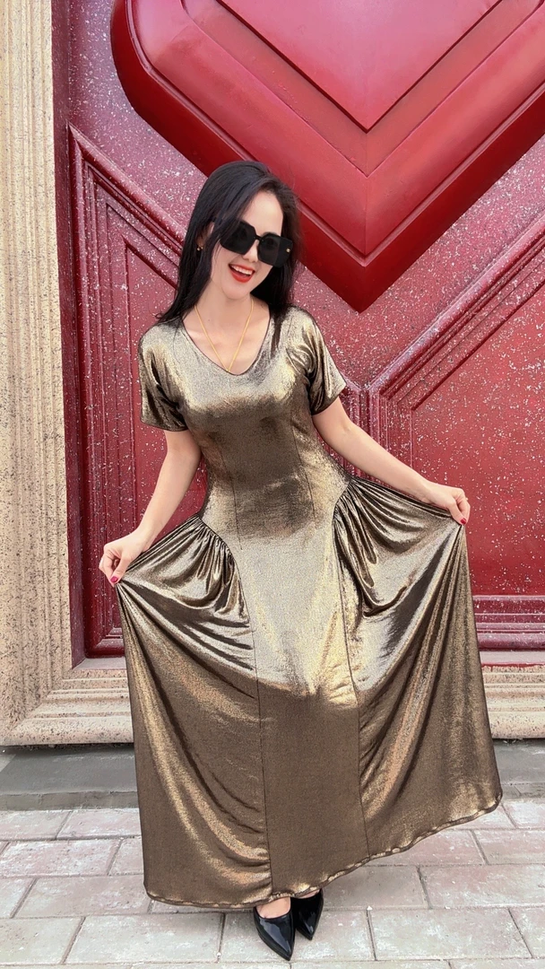 V领宴会常规袖显瘦夏季年会高腰套头轻奢主持人连衣裙气质