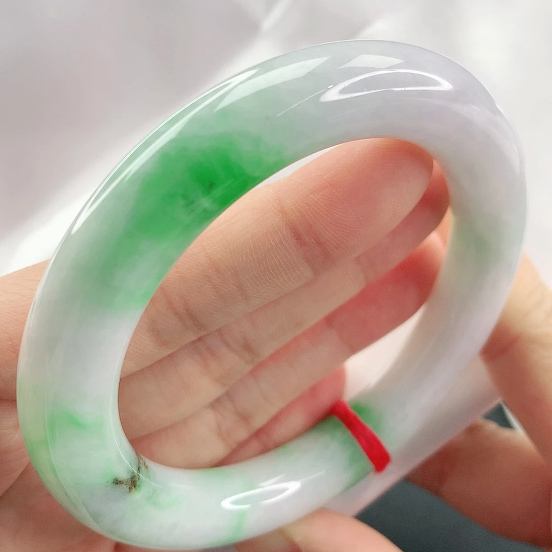 翡翠手镯未镶嵌，031