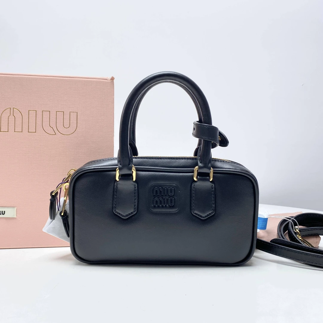 胖虎熙少/缪缪/95新/公价0/箱包/斜挎包/312502170054