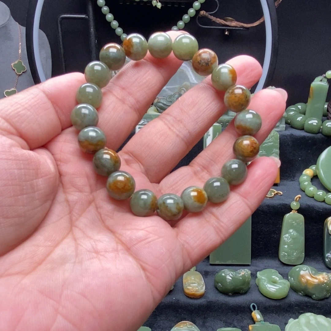 未镶嵌手串岫岩河磨玉（透闪石质玉）