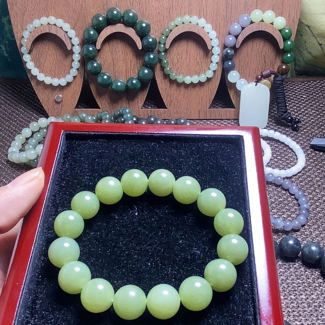 缘***…和田玉未镶嵌手串