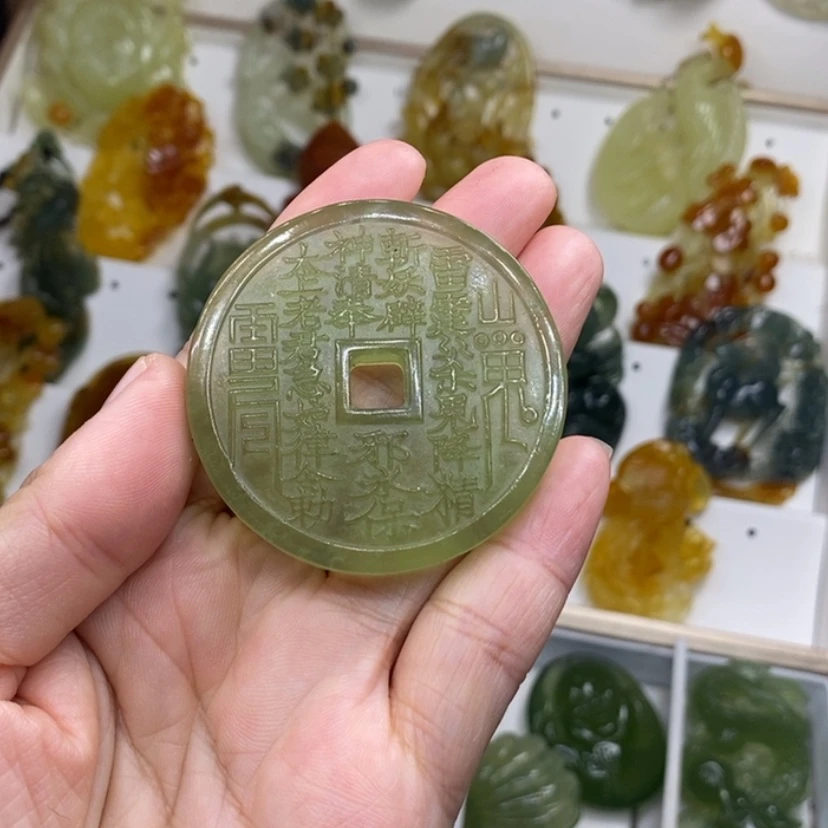 【闪购商品】未镶嵌蛇纹石玉颈饰