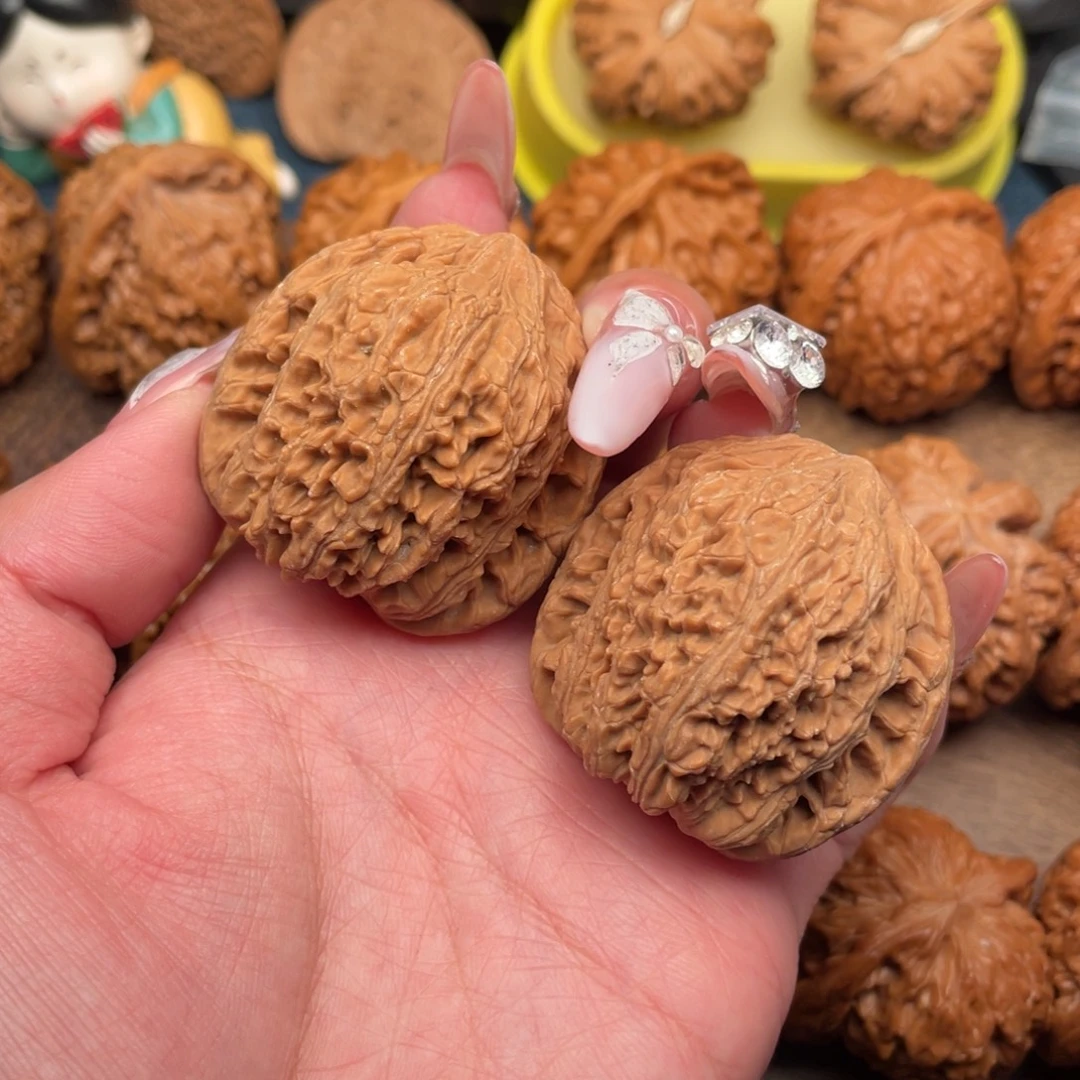 把件文玩核桃全品精配平谷绣球41，大克重