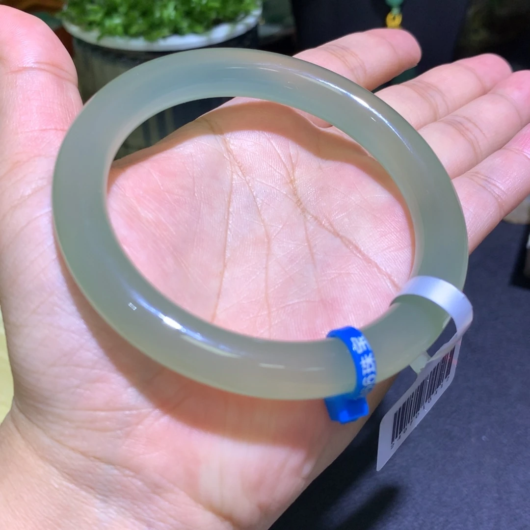 玛瑙/玉髓未镶嵌手镯绿圆条