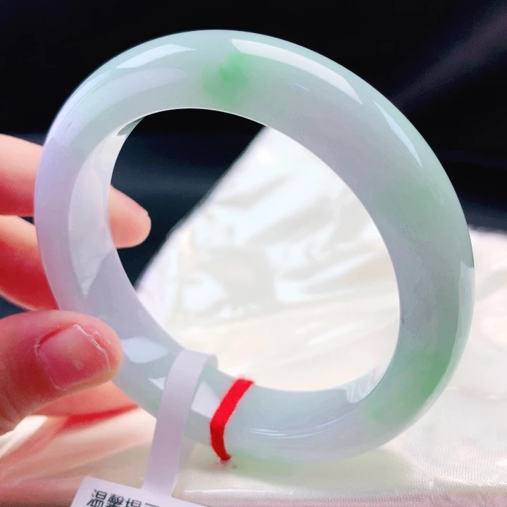 翡翠未镶嵌手镯52圈