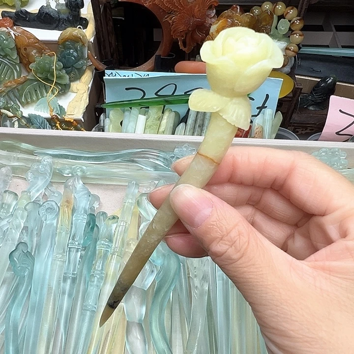 蛇纹石玉未镶嵌发簪