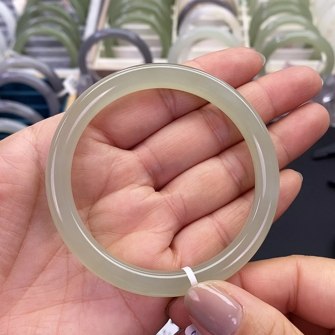 和田玉未镶嵌手镯58.59