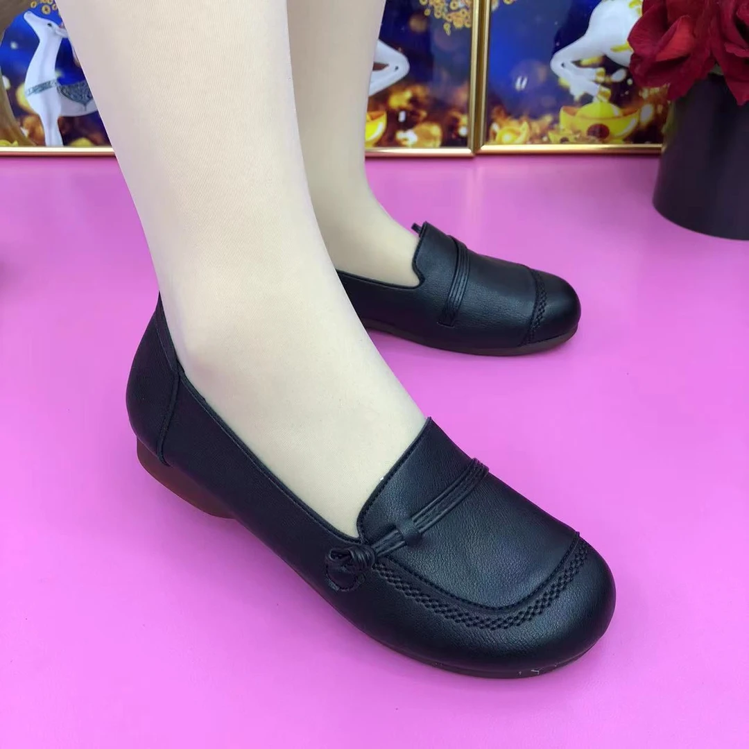 乐福鞋时尚女士真皮平底春秋舒适中老年休闲百搭软底妈妈鞋防滑