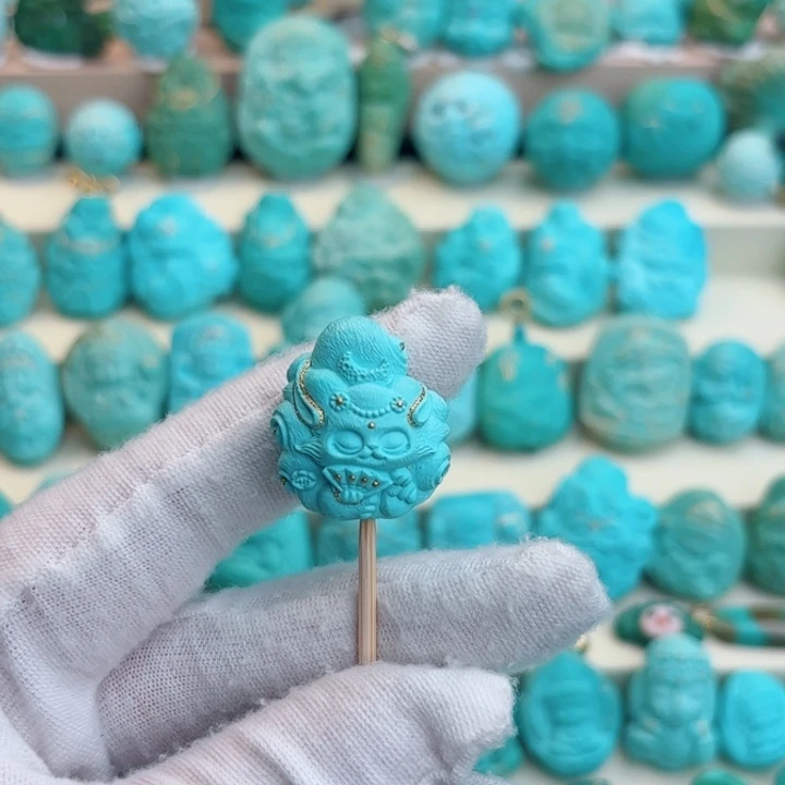 未镶嵌绿松石珠宝奇石