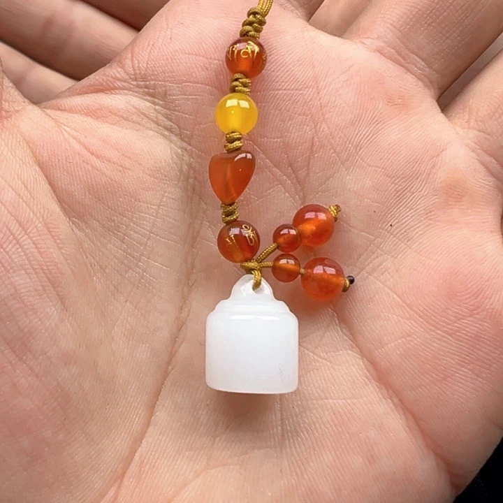 石英质玉颈饰未镶嵌