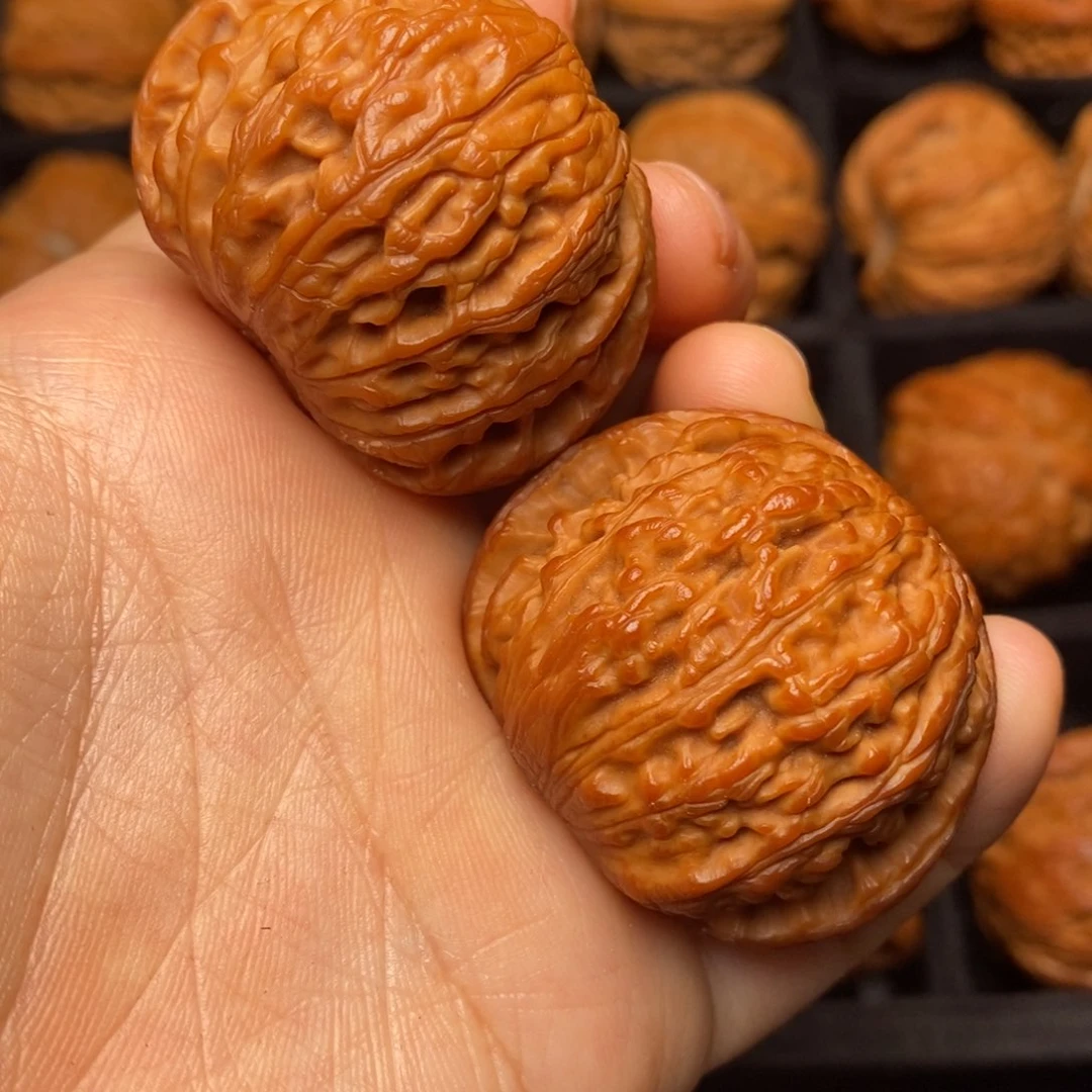 秦岭野生文玩核桃