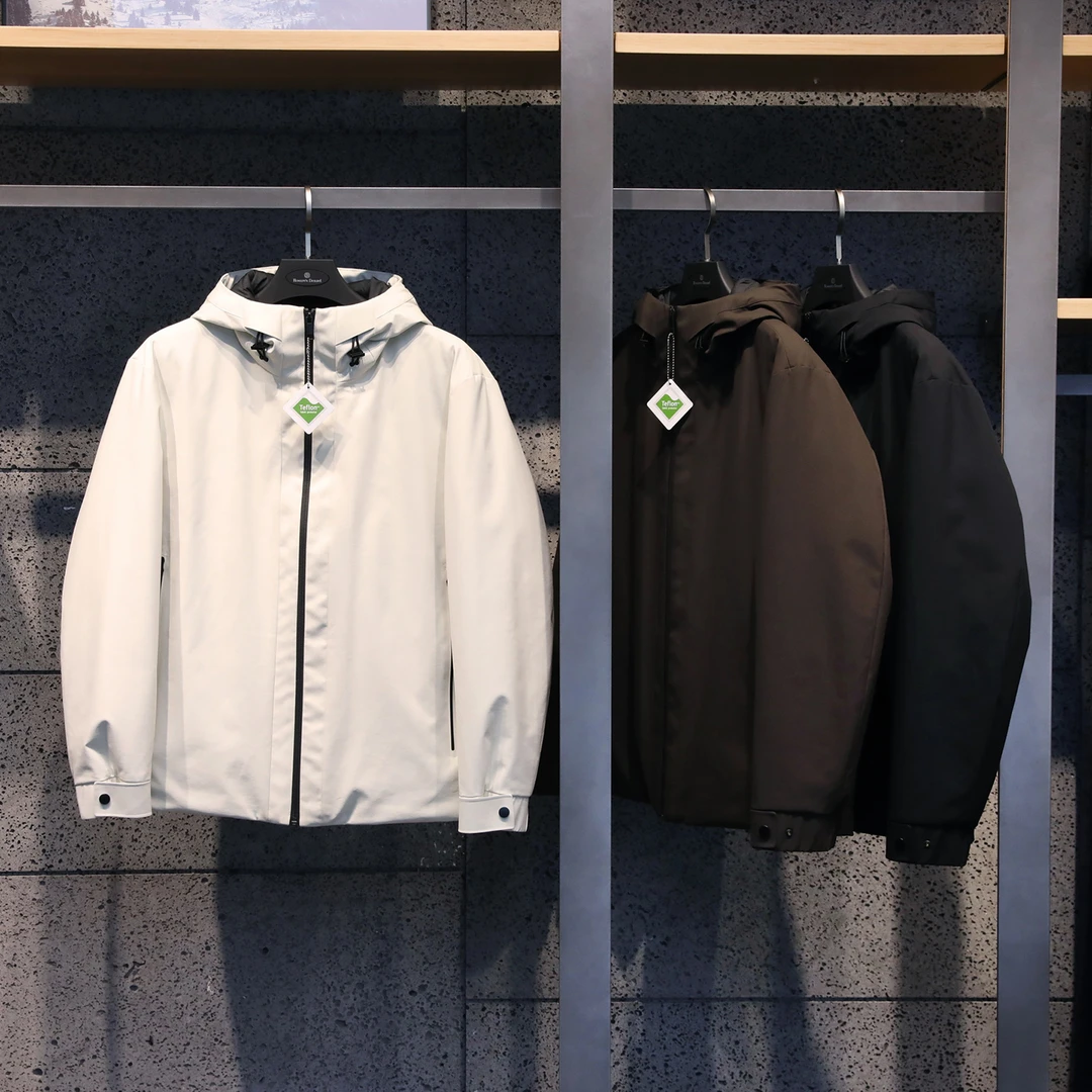 【253101017】御寒无界 轻户外功能性90白鹅绒滑雪连帽男士羽绒服