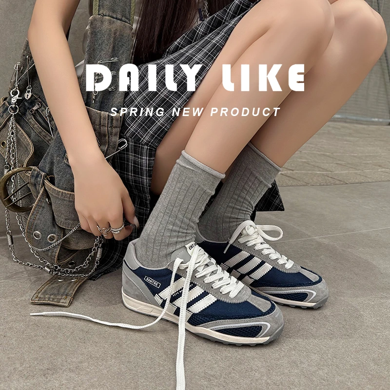 女士网面德训鞋2025秋冬新款爆款面包板鞋红色品质女鞋休闲运动