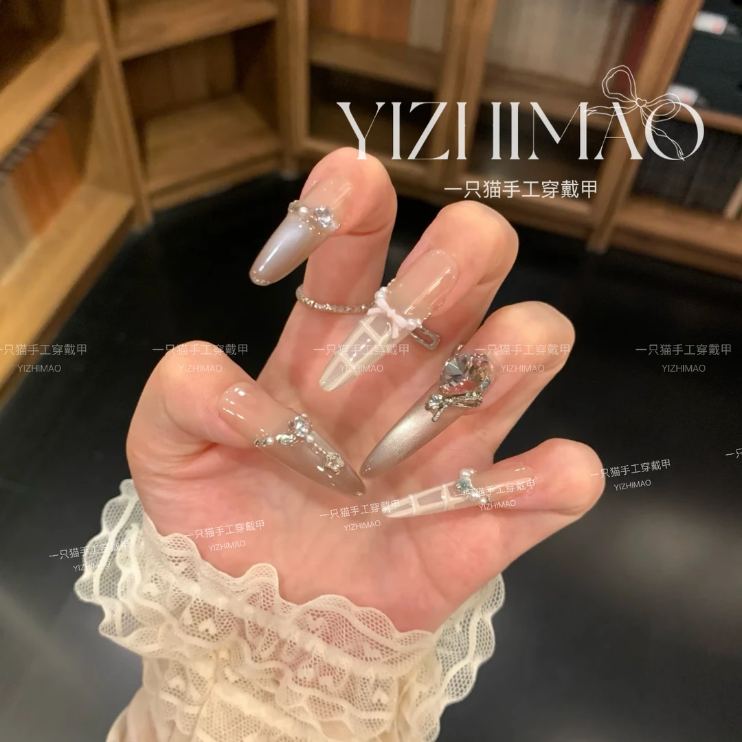 【舒芙蕾】一只猫·甜系少女风爆闪猫眼乳白格纹蝴蝶结手工穿戴甲
