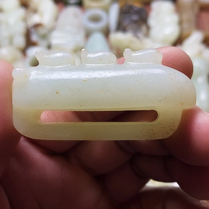 和田玉未镶嵌挂件