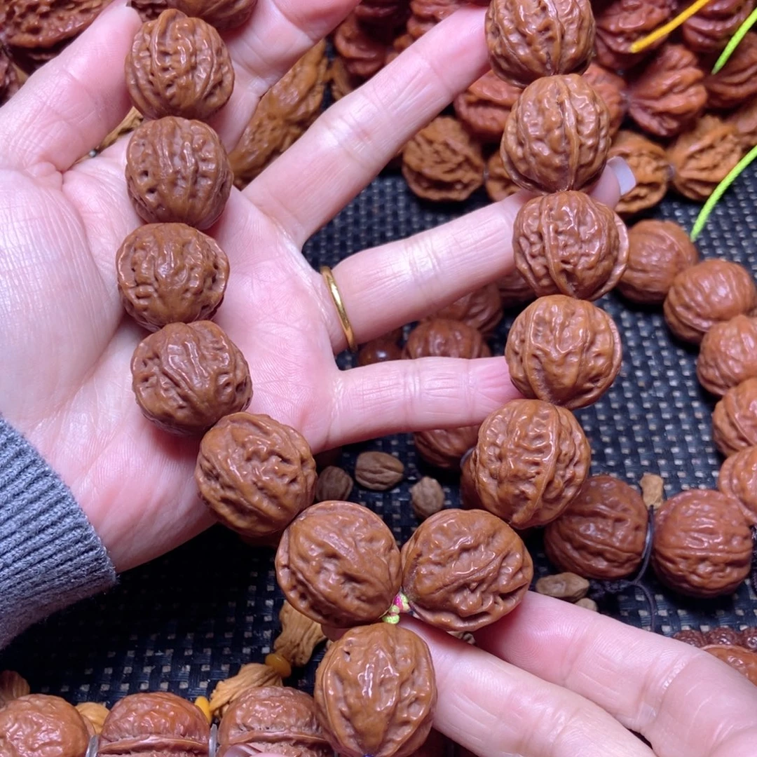 文玩核桃手串三棱正奔手持