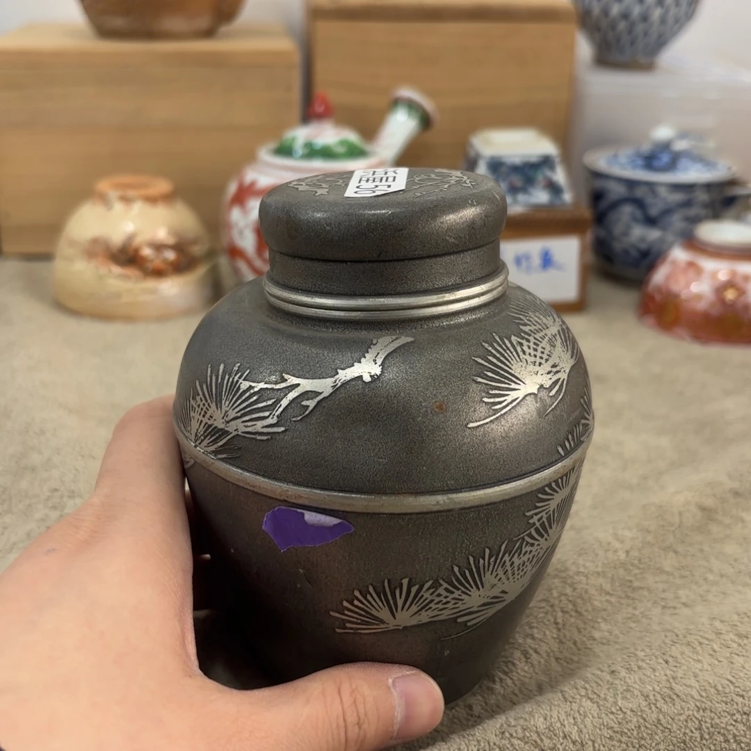 瓷片非常好看的花瓶