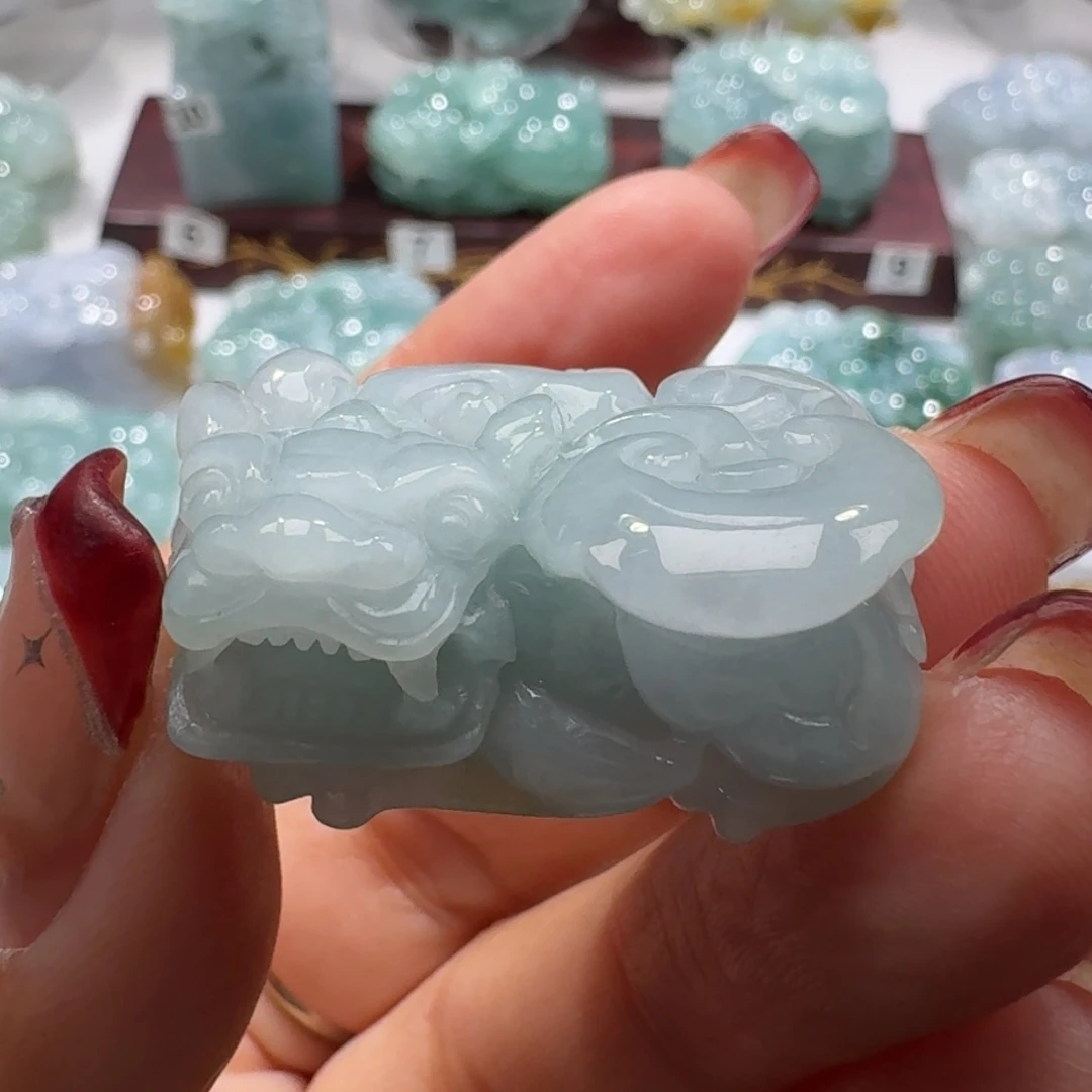 定制翡翠未镶嵌貔貅