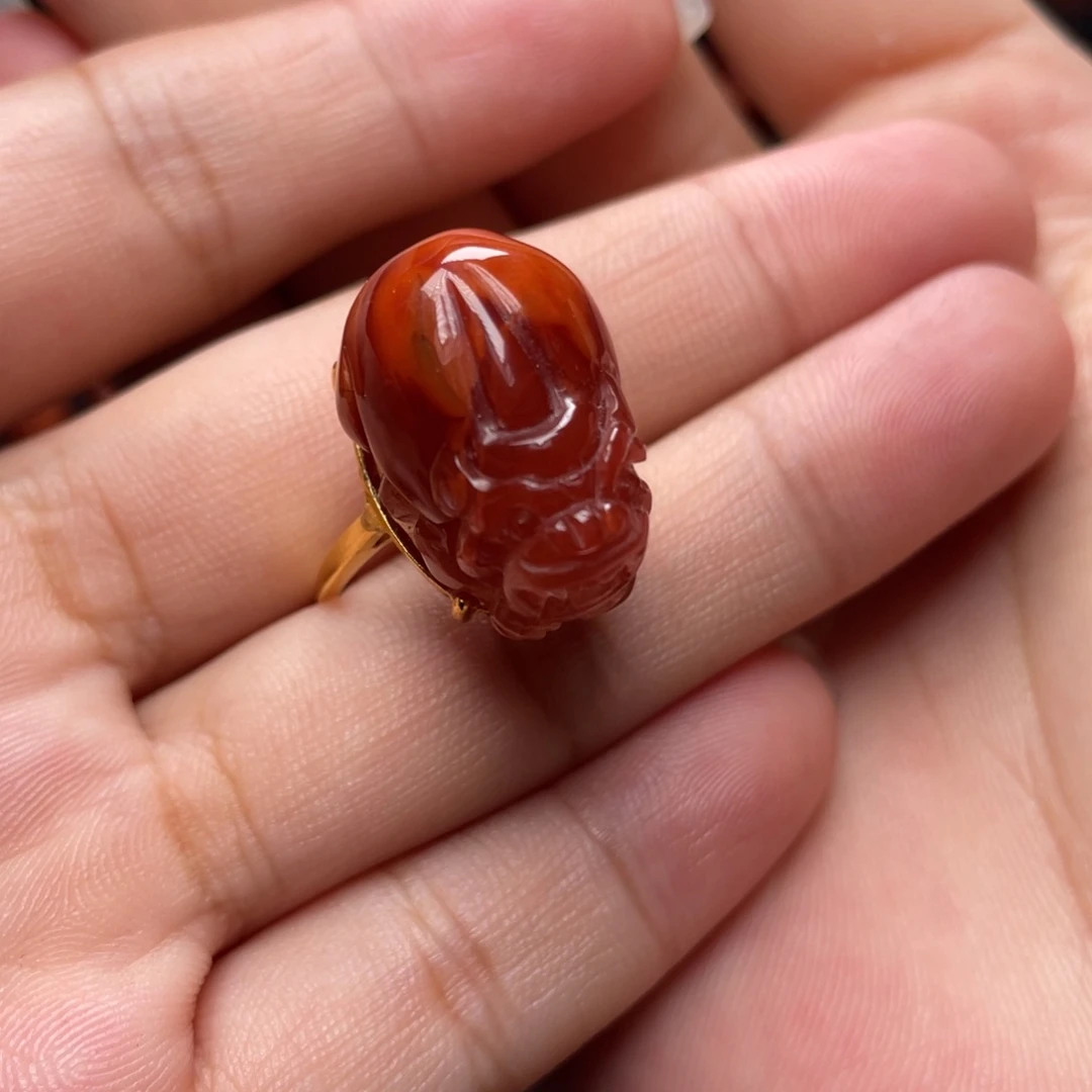 南红玛瑙银S925镶嵌牛血红貔貅戒指