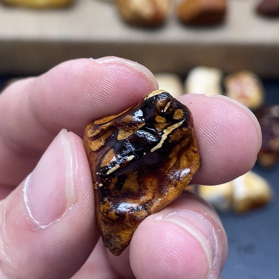 未镶嵌定制琥珀定制