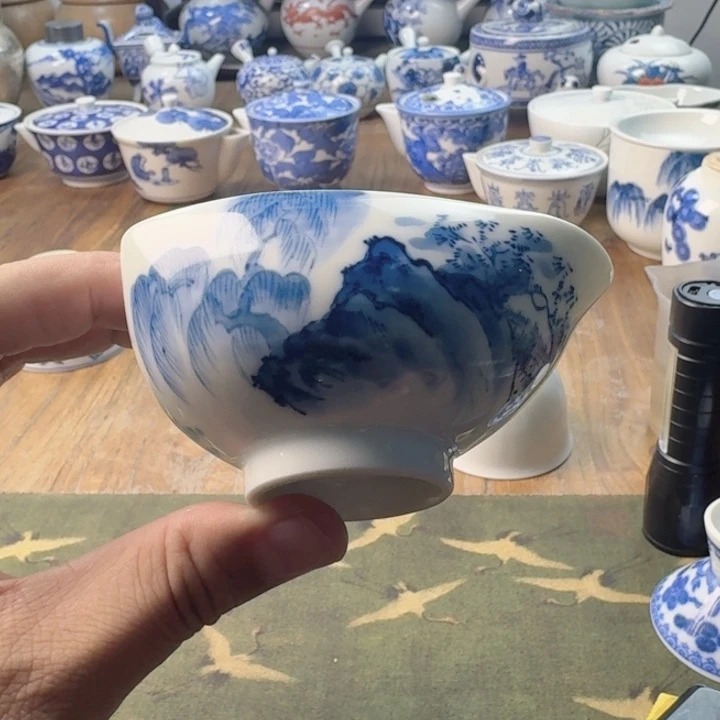 青花瓷器杯子瓷器