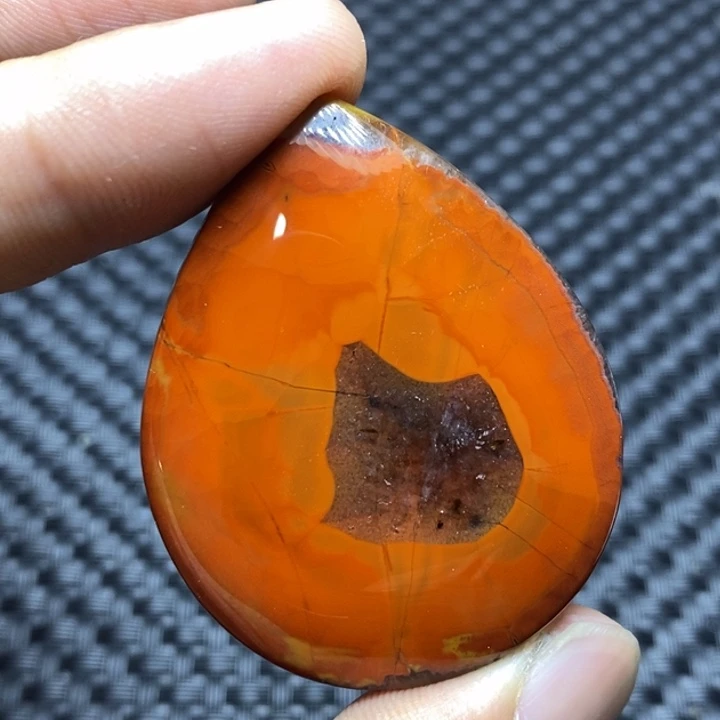 玛瑙/玉髓颈饰未镶嵌荷**色