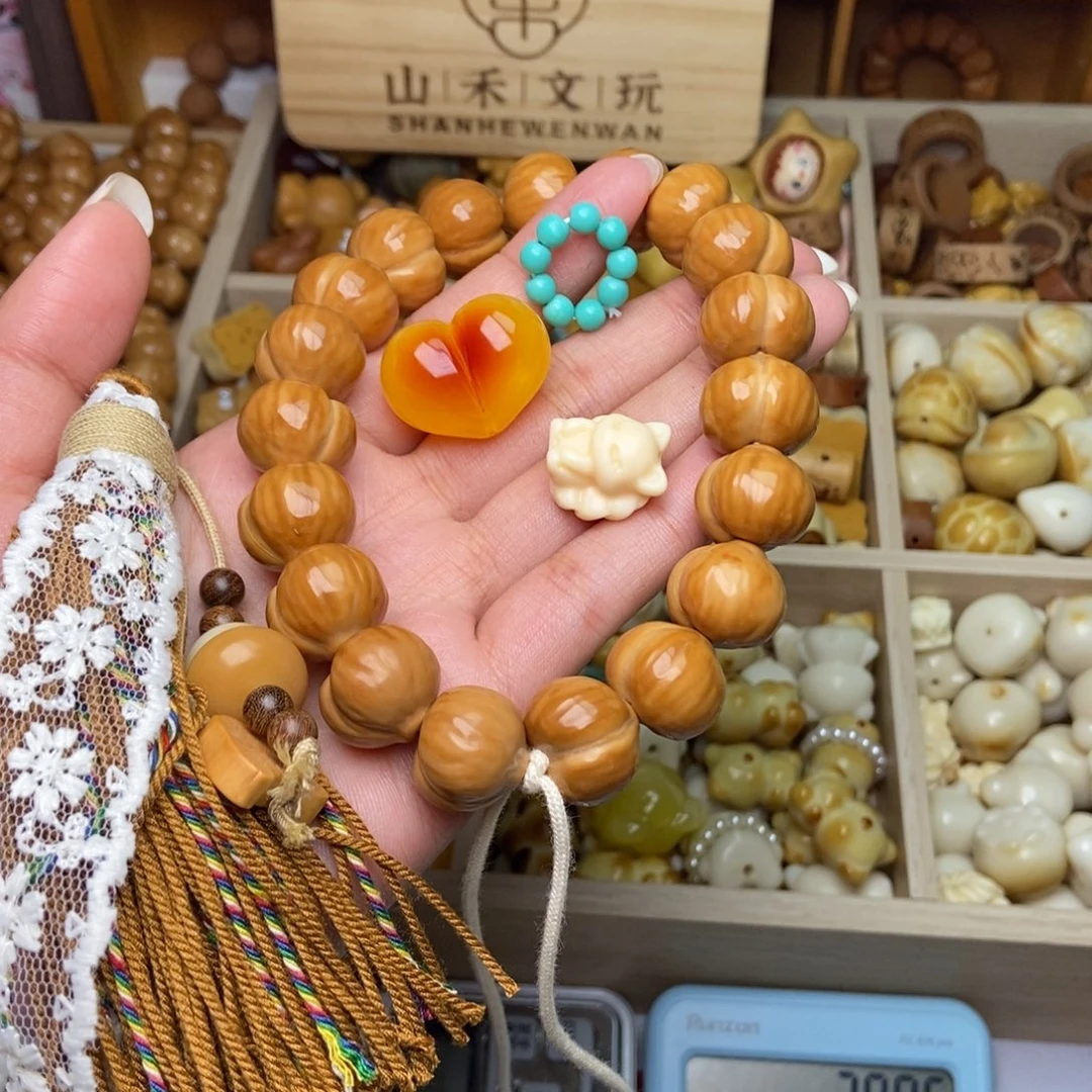 猴头核桃手串17蜜桃臀手持爱心狐狸绿卡环焦糖玛奇朵