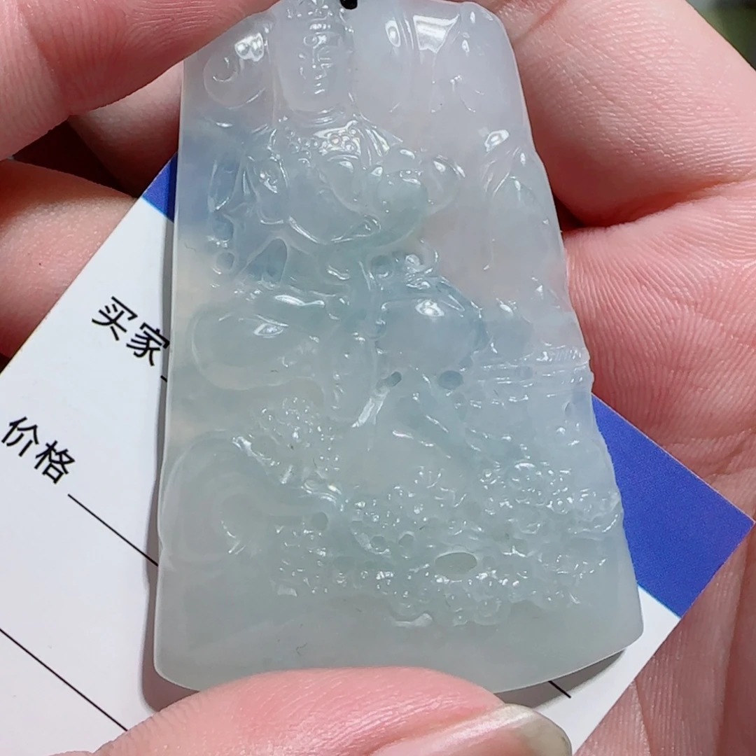 翡翠未镶嵌颈饰观音