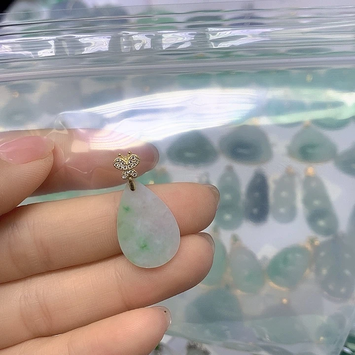 每***✧翡翠未镶嵌吊坠(不含链)