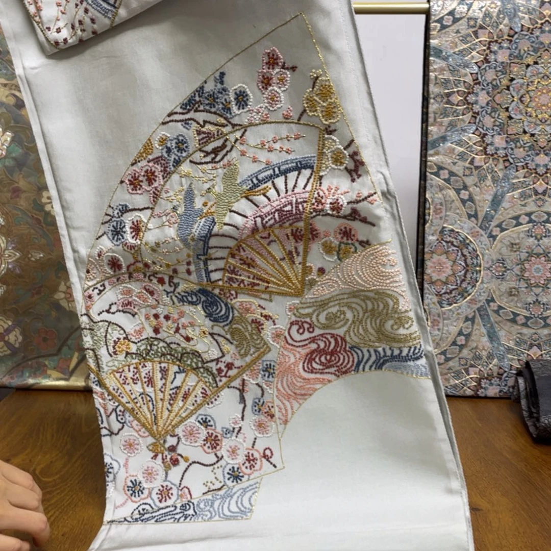 织绣打籽绣十字绣