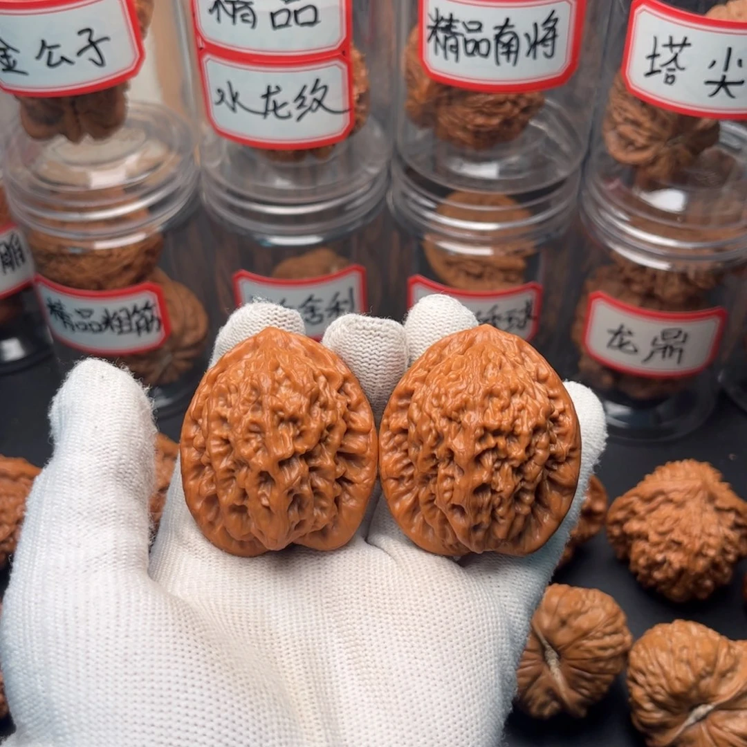 文玩核桃把件40.5精品金公子